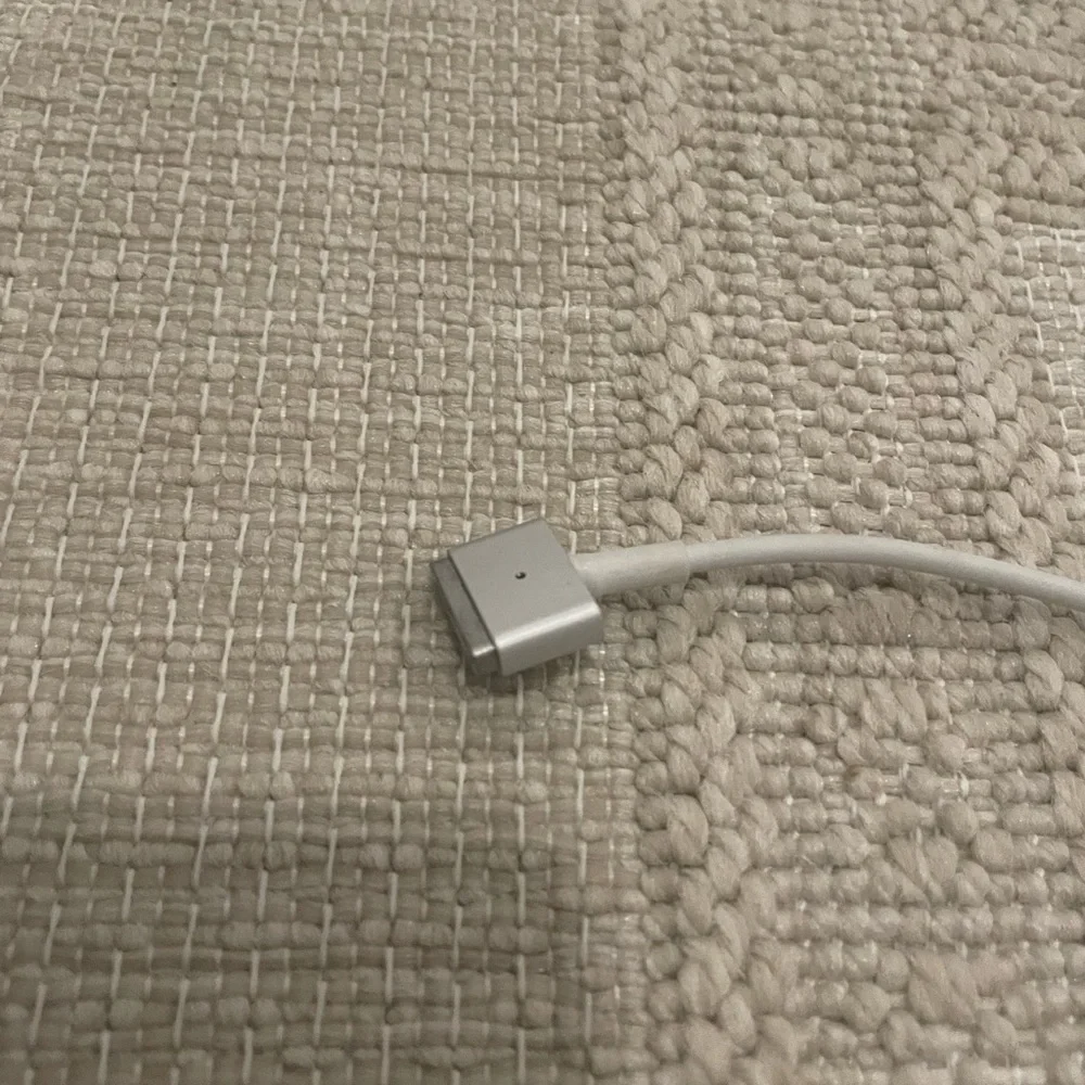 Apple Laptop Charger